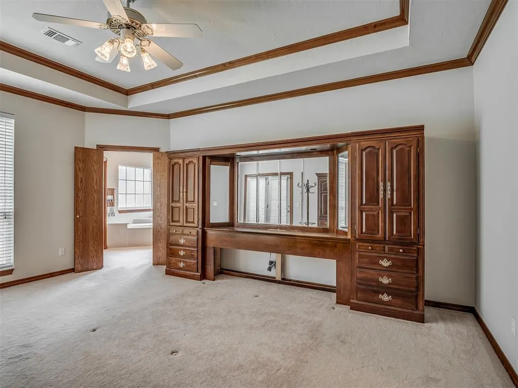 Photo 14 — 10917 Fountain Boulevard, Oklahoma City, OK 73170