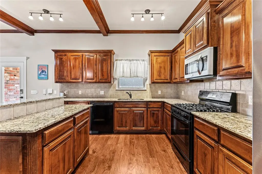 Photo 11 — 2209 Stratta Drive, Weatherford, OK 73096