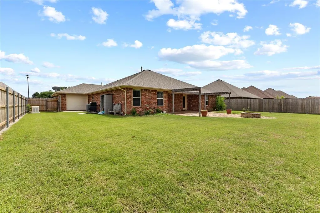 Photo 32 — 2209 Stratta Drive, Weatherford, OK 73096