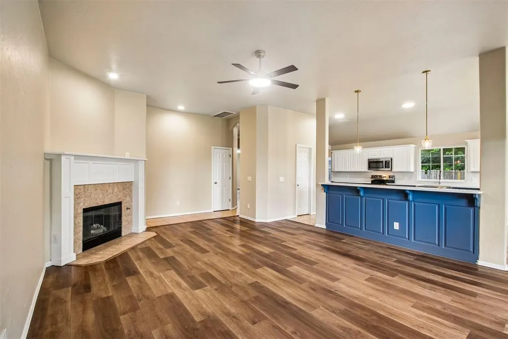 Photo 3 — 300 Ridge Lake Boulevard, Norman, OK 73071