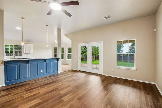 Photo 4 — 300 Ridge Lake Boulevard, Norman, OK 73071