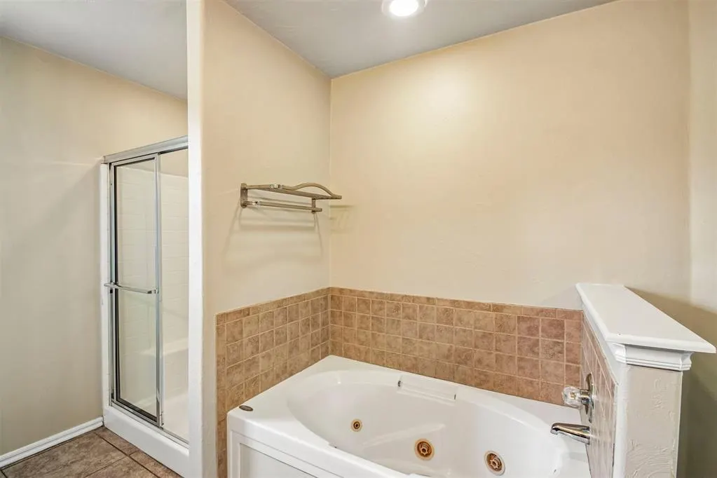 Photo 29 — 300 Ridge Lake Boulevard, Norman, OK 73071