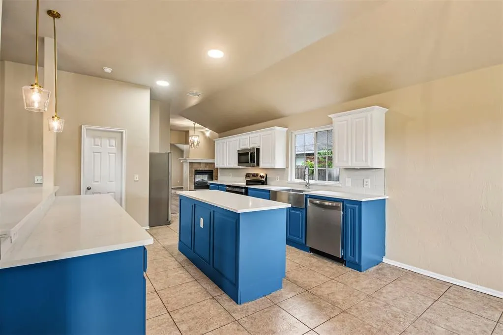 Photo 14 — 300 Ridge Lake Boulevard, Norman, OK 73071