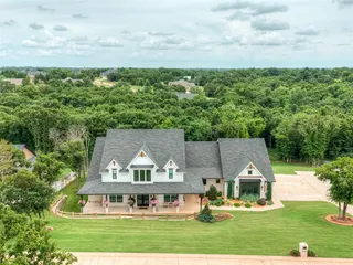 Sold home at 14140 Walnut Ridge