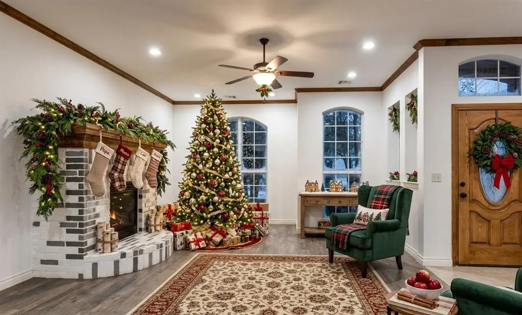 Front exterior — 19316 Cade Court, Edmond, OK 73012
