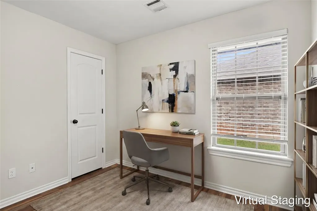 Photo 12 — 11304 NW 99th Street, Yukon, OK 73099