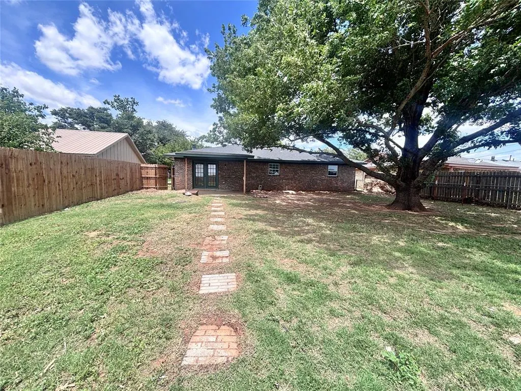 Photo 20 — 608 Libra Street, Altus, OK 73521