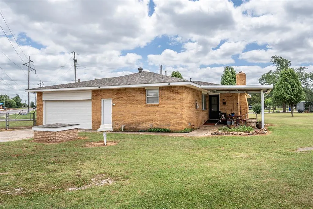 Photo 13 — 1601 S Webster Drive, Oklahoma City, OK 73130
