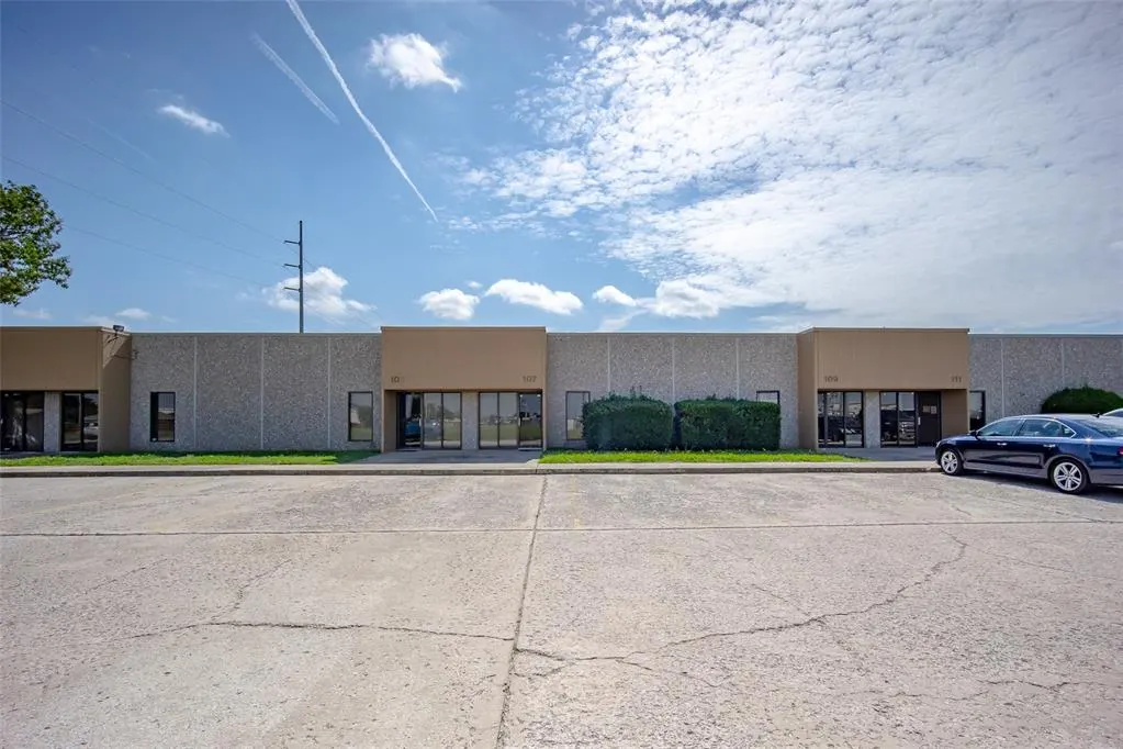 Photo 2 — 800 W Rock Creek Road 107, Norman, OK 73069