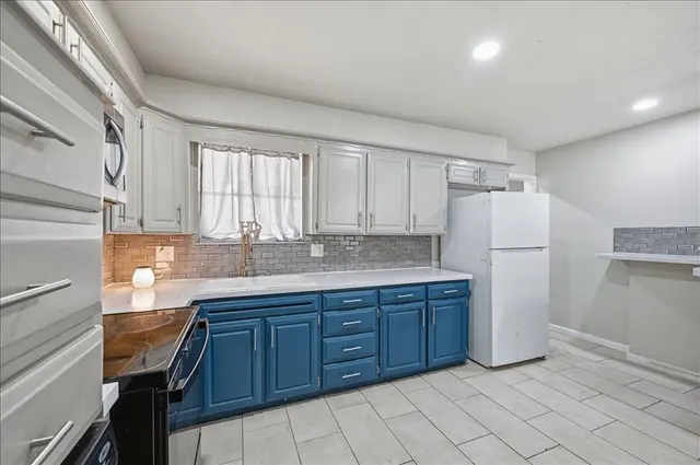Photo 2 — 1120 NW 104th Terrace, Oklahoma City, OK 73114