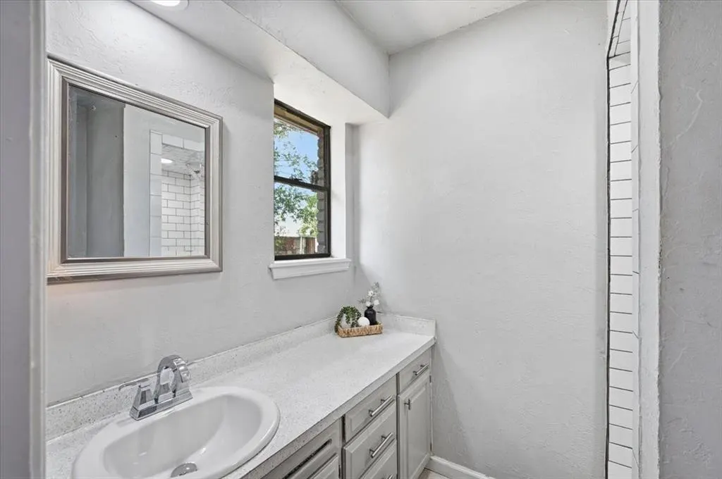 Photo 8 — 1120 NW 104th Terrace, Oklahoma City, OK 73114