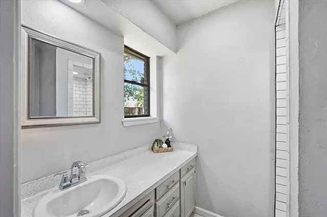 Photo 8 — 1120 NW 104th Terrace, Oklahoma City, OK 73114
