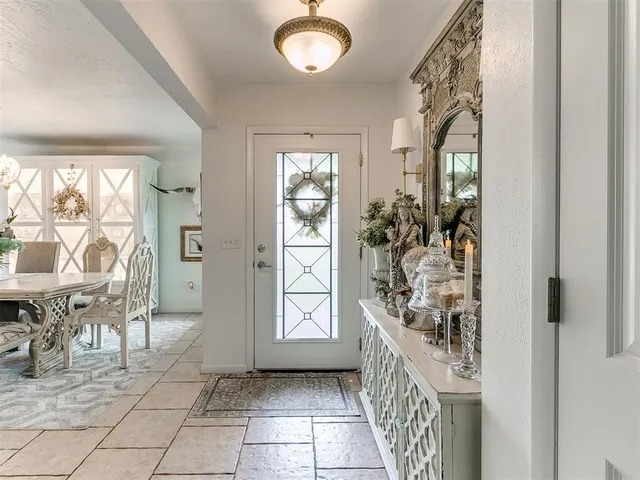 Photo 3 — 1618 Greenbriar Drive, Norman, OK 73072