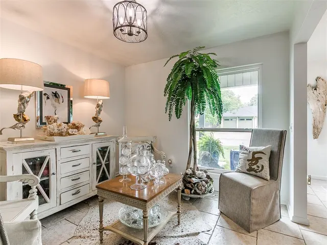 Photo 7 — 1618 Greenbriar Drive, Norman, OK 73072