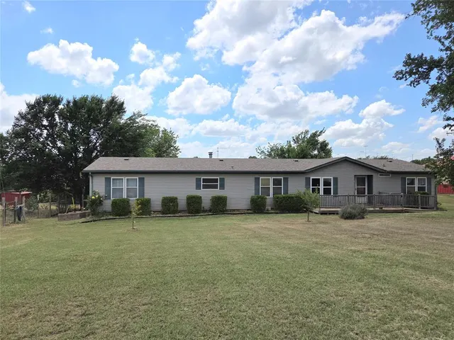 Photo 2 — 1102 County Street 2964 Street, Blanchard, OK 73010