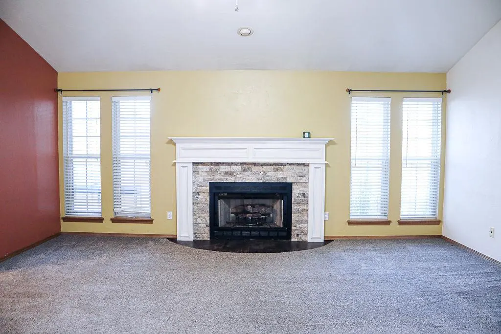 Photo 21 — 6 S Covey Street, Sayre, OK 73662