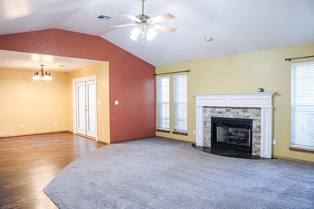 Photo 22 — 6 S Covey Street, Sayre, OK 73662