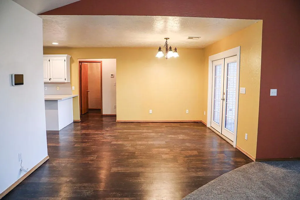 Photo 25 — 6 S Covey Street, Sayre, OK 73662