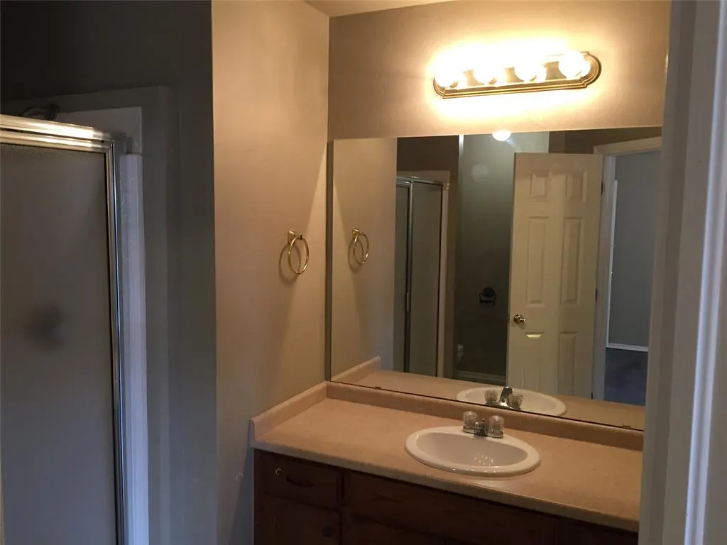 Photo 9 — 400 N Willowood Drive 400 and 402, Yukon, OK 73099