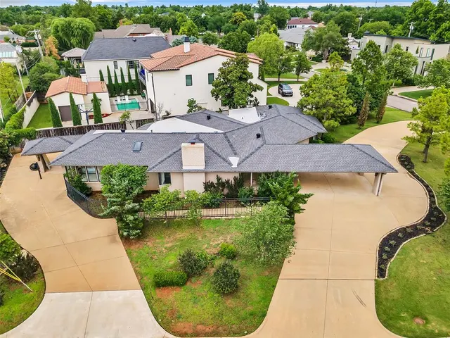 Photo 3 — 6601 Avondale Drive, Nichols Hills, OK 73116
