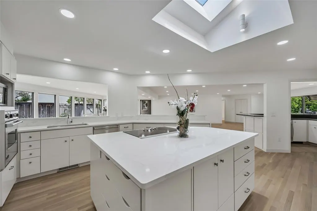 Photo 14 — 6601 Avondale Drive, Nichols Hills, OK 73116