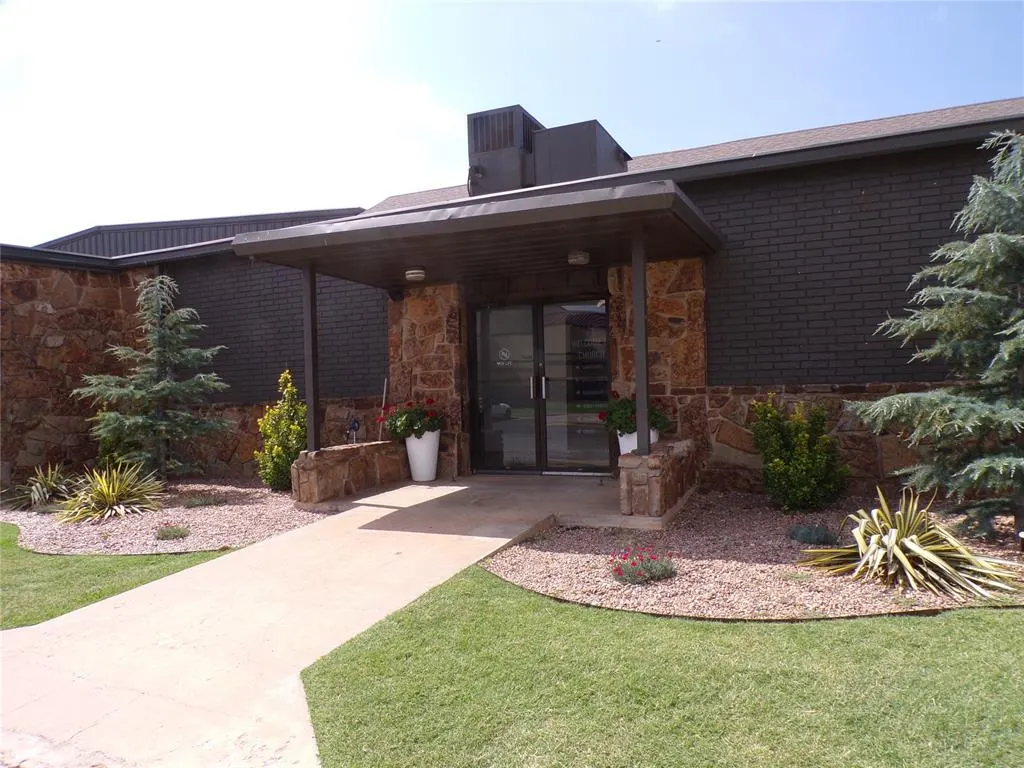 Photo 3 — 506 E 6th Street, Hydro, OK 73048