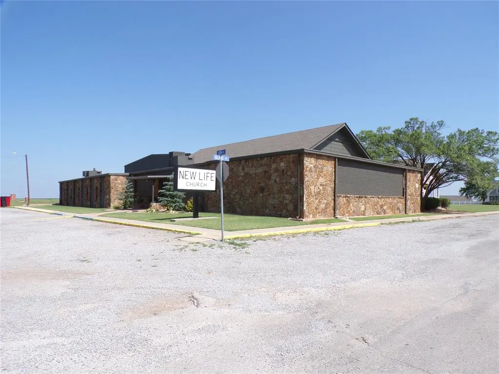 Photo 5 — 506 E 6th Street, Hydro, OK 73048