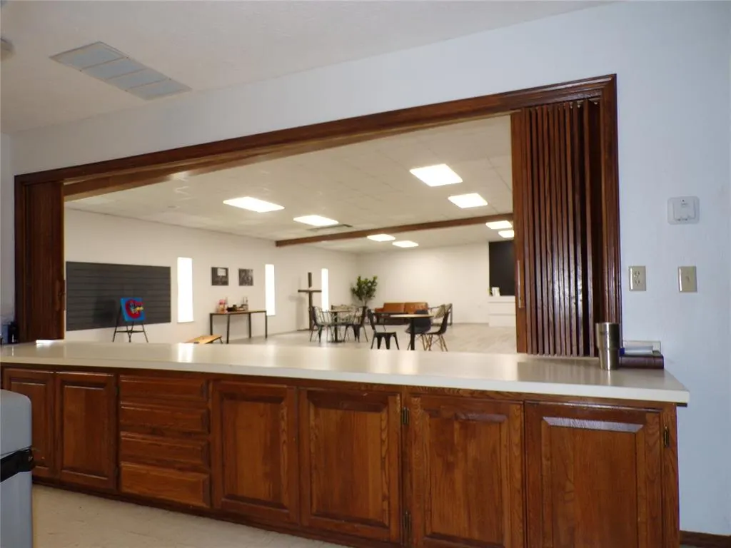 Photo 21 — 506 E 6th Street, Hydro, OK 73048