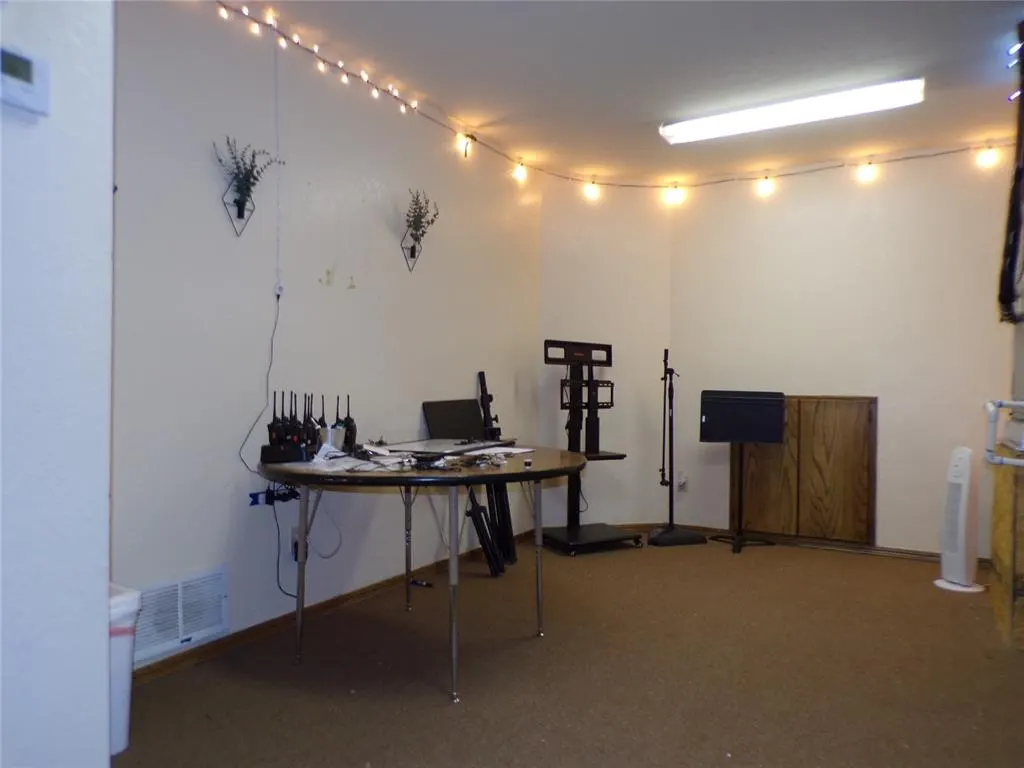 Photo 36 — 506 E 6th Street, Hydro, OK 73048