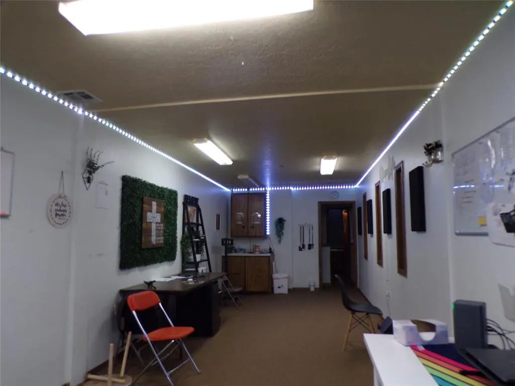 Photo 39 — 506 E 6th Street, Hydro, OK 73048
