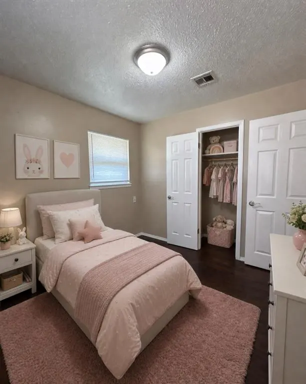 Photo 7 — 128 SW 12th Street, Moore, OK 73160