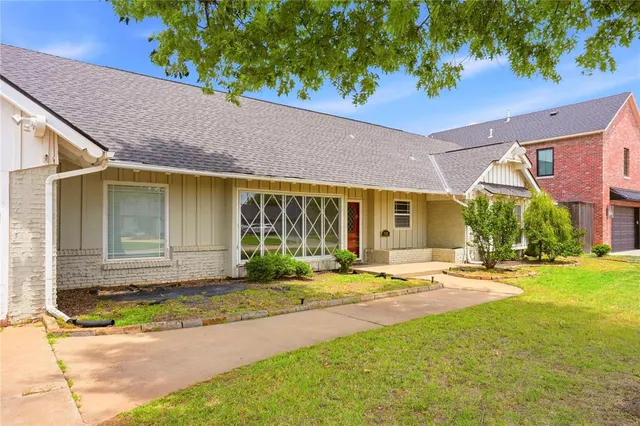 Photo 2 — 1309 Westchester Drive, Oklahoma City, OK 73120