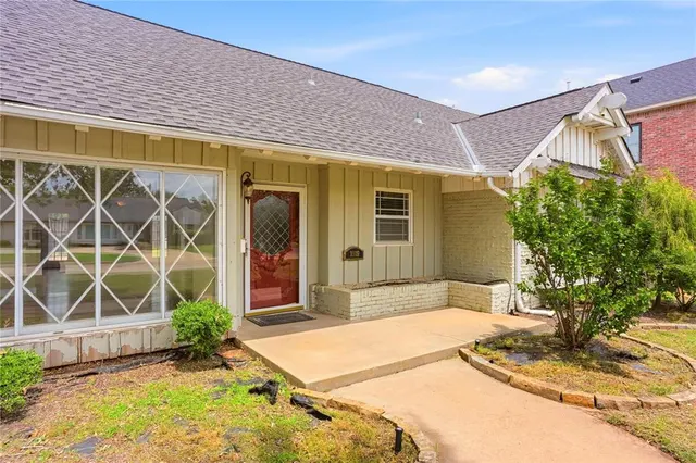 Photo 3 — 1309 Westchester Drive, Oklahoma City, OK 73120