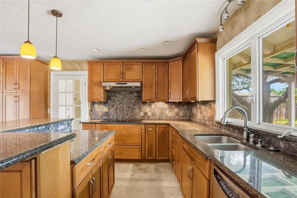 Photo 10 — 1309 Westchester Drive, Oklahoma City, OK 73120