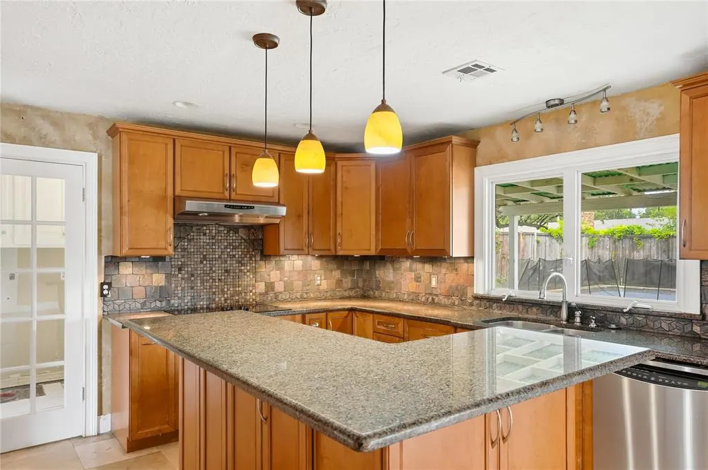 Photo 12 — 1309 Westchester Drive, Oklahoma City, OK 73120