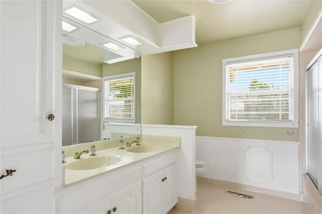 Photo 16 — 1309 Westchester Drive, Oklahoma City, OK 73120