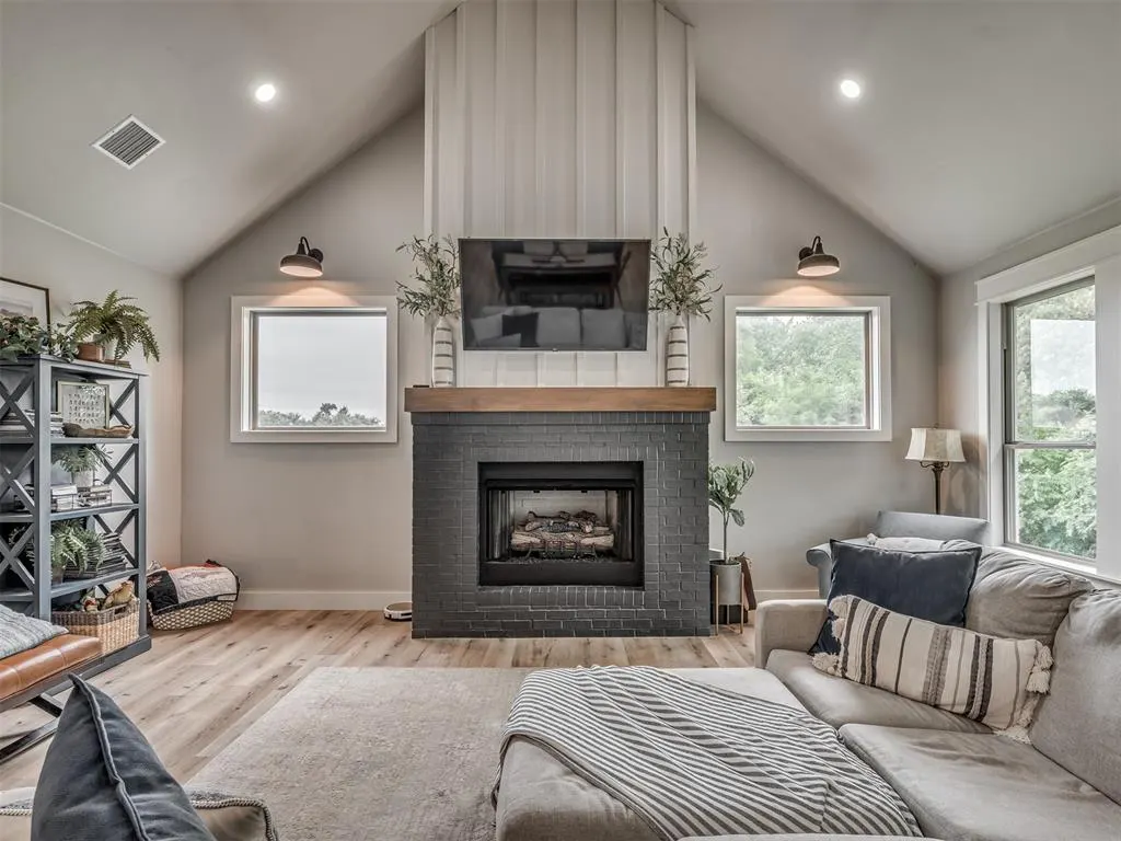 Photo 2 — 3925 Wyatt Ridge Court, Oklahoma City, OK 73150