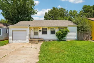 Sold home at 4001 Thomas Avenue