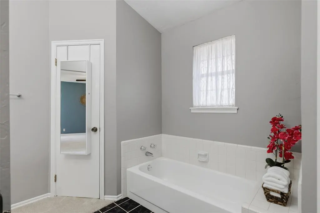 Photo 15 — 2201 Summer Way Lane, Edmond, OK 73013