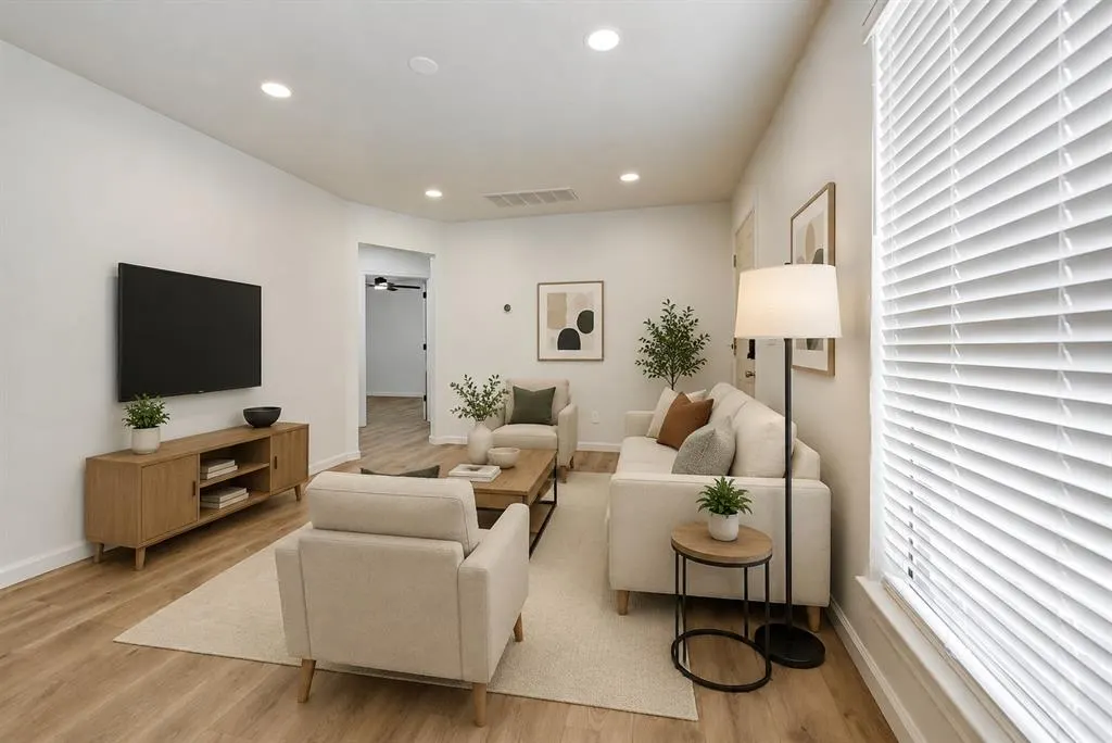 Photo 3 — 602 E Rickenbacker Drive, Oklahoma City, OK 73110