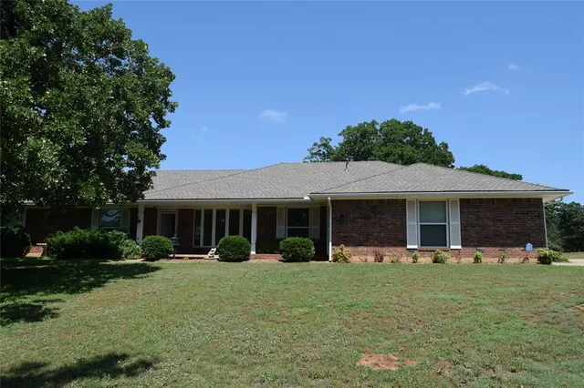 Photo 2 — 5500 Black Jack Ridge Road, Oklahoma City, OK 73150