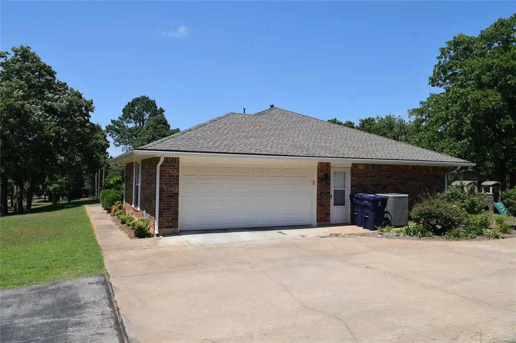 Photo 4 — 5500 Black Jack Ridge Road, Oklahoma City, OK 73150