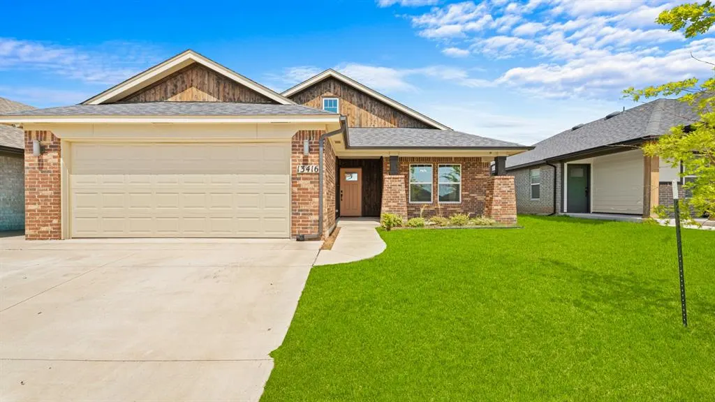 Photo 2 — 13416 Arrowhead Boulevard, Yukon, OK 73099