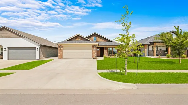 Photo 4 — 13416 Arrowhead Boulevard, Yukon, OK 73099