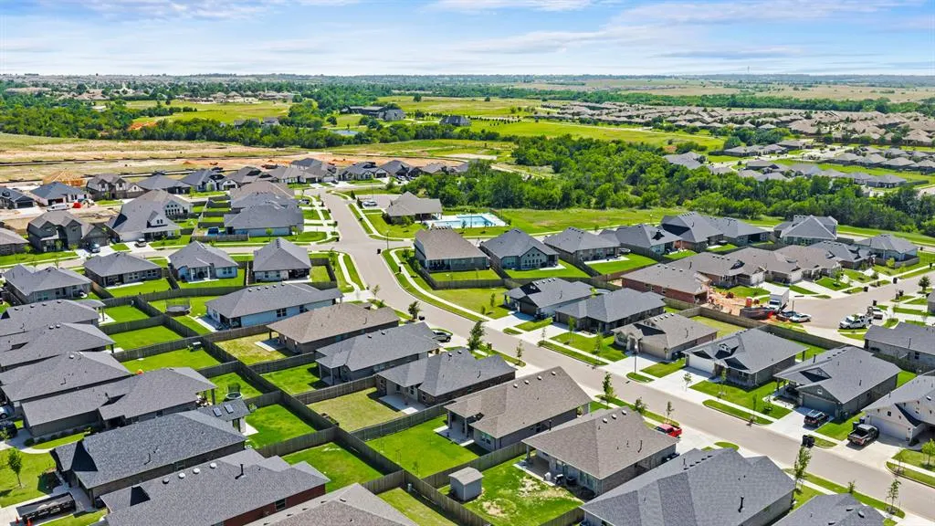 Photo 49 — 13416 Arrowhead Boulevard, Yukon, OK 73099