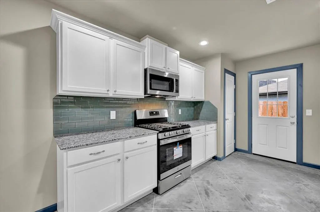 Front exterior — 280 Windsor Way, Oklahoma City, OK 73110