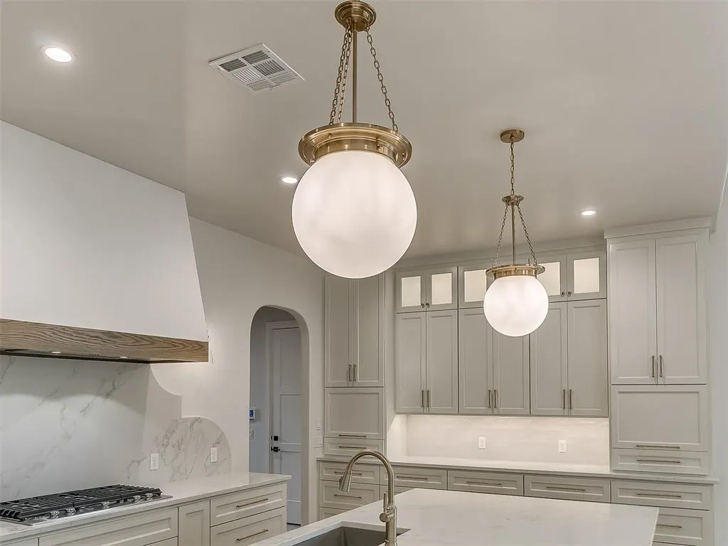 Photo 9 — 3101 Wood Thrush Way, Edmond, OK 73012