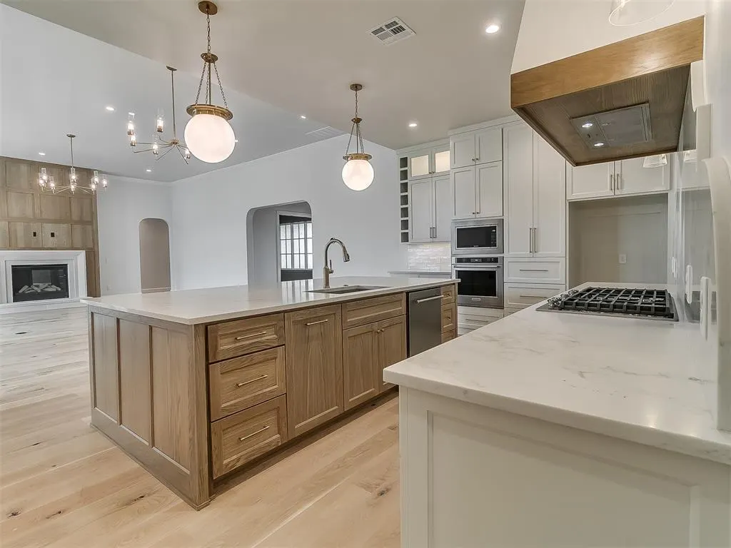 Photo 10 — 3101 Wood Thrush Way, Edmond, OK 73012