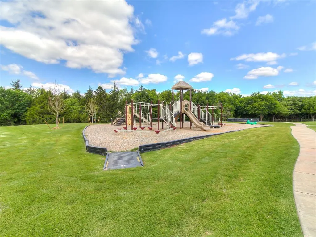 Photo 34 — 3101 Wood Thrush Way, Edmond, OK 73012