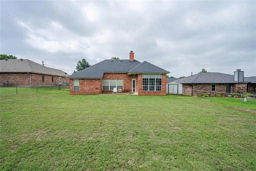 Photo 24 — 1323 E Oak Street, El Reno, OK 73036